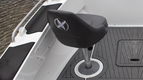 545 Side console removable post seat