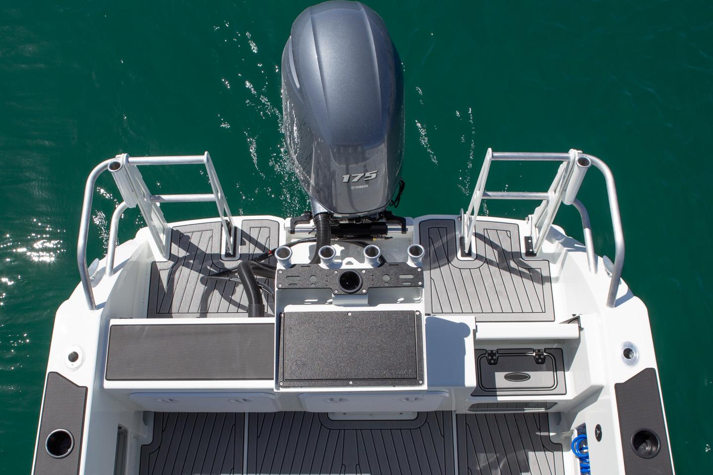 extreme_boats_cage.jpg