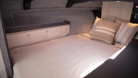 extreme_986_game_king_forward_cabin_.jpg