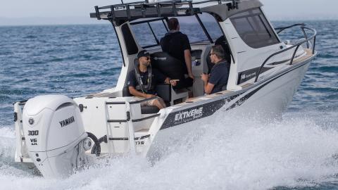 Extreme 746 Game King rear quarter on.jpg