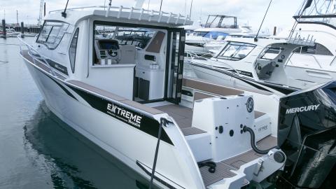 Extreme 986 Game King-berthed